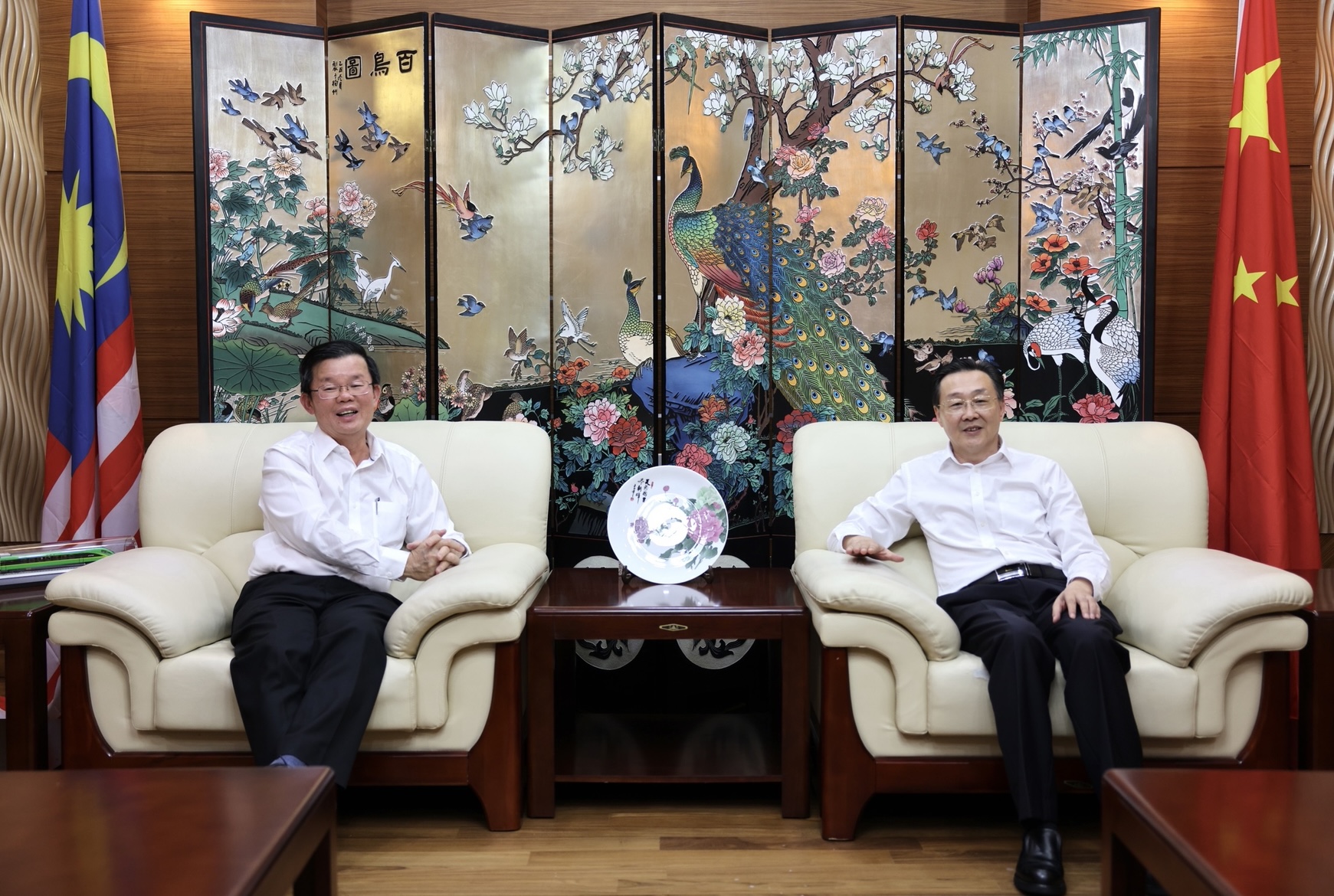 20230106 周总见曹观友.jpg
